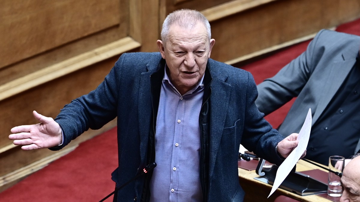 Στο χειρουργείο ο Θανάσης Παφίλης: Επέμβαση στην καρδιά για τον βουλευτή του ΚΚΕ
