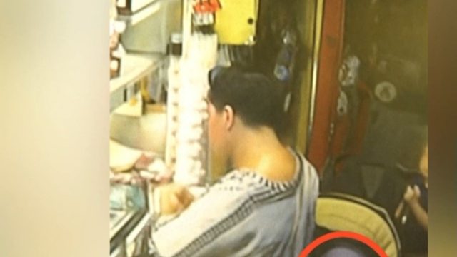 Με «κροκοδείλια δάκρυα» τα γυρίζει η 32χρονη για το Παλαιό Φάληρο: Τώρα λέει… ότι της γλίστρησε το παιδί