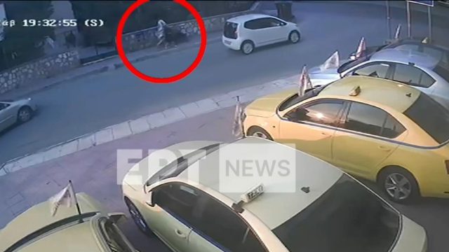 Νέο βίντεο ντοκουμέντο στο Παλαιό Φάληρο: Οι κινήσεις της μητέρας πριν από το θάνατο του κοριτσιού