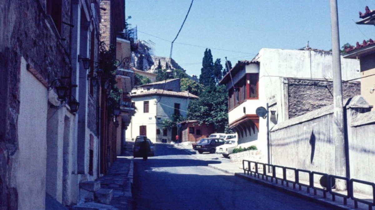 Κουίζ για την παλιά Αθήνα: Μπορείτε να αναγνωρίσετε τη συνοικία από το παρελθόν;