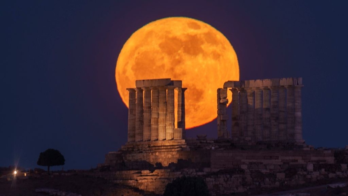 Ζώδια: Η Πανσέληνος στον Ταύρο «ξυπνά» το θηρίο που κρύβουμε μέσα μας!