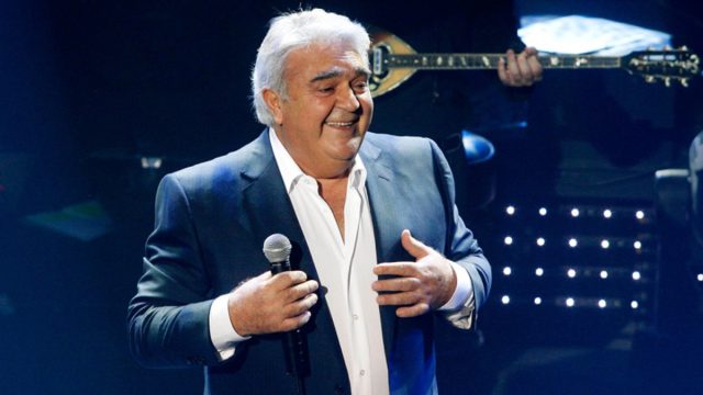 Ο Πασχάλης Τερζής στα 76 του: Η ήρεμη ζωή στην εξοχή και η φωτογραφία μετά την ψευδή είδηση του θανάτου του