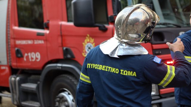 Φωτιά στο Μενίδι