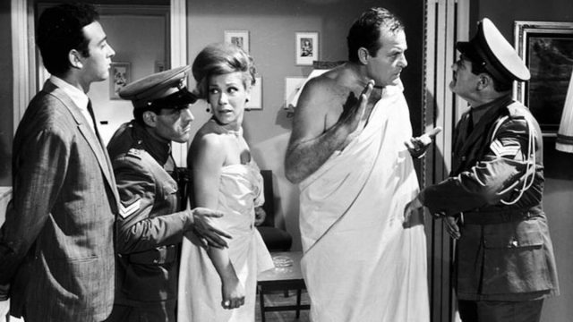 Σαν σήμερα, 20 Αυγούστου 1982: Καταργείται η ποινική δίωξη της μοιχείας