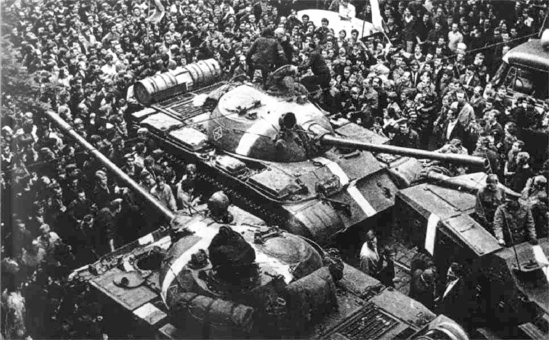 Σαν σήμερα, 20 Αυγούστου 1968: 650.000 στρατιώτες του Συμφώνου της Βαρσοβίας εισβάλουν στην Τσεχοσλοβακία και τερματίζουν την «Άνοιξη της Πράγας»