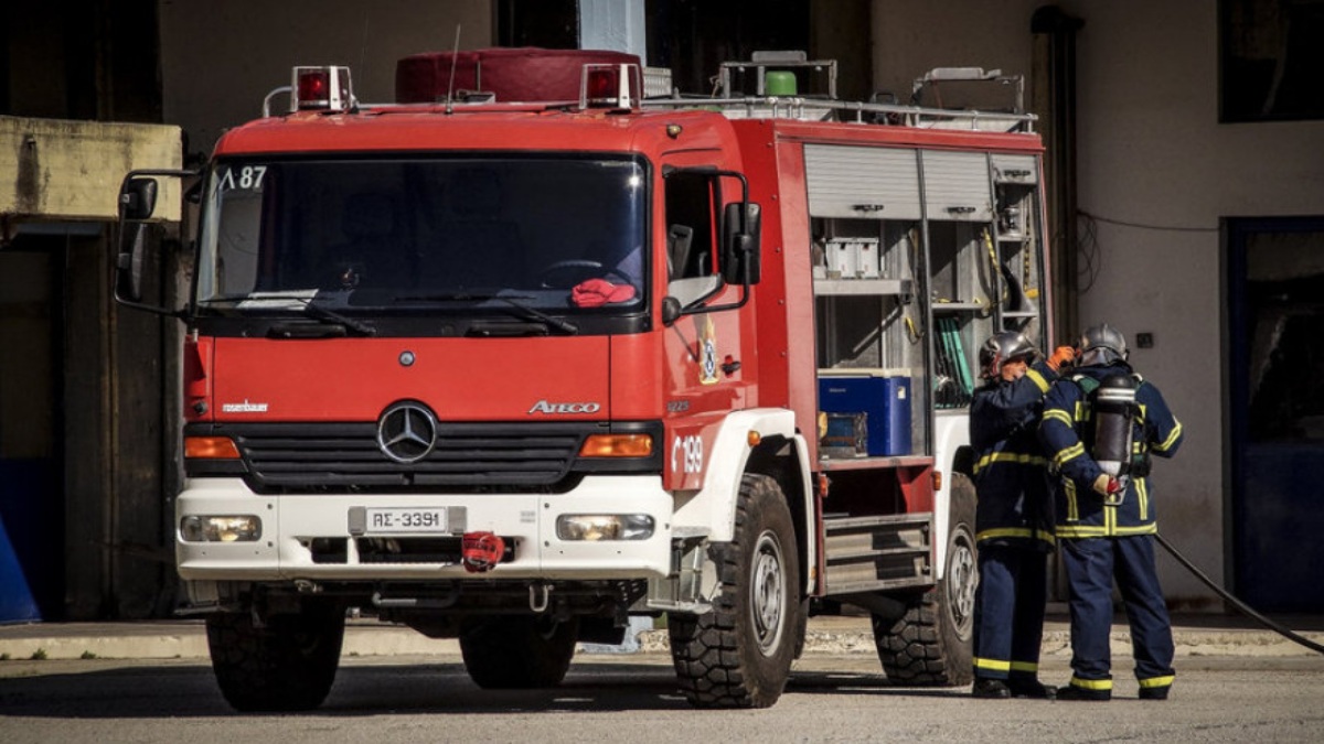 Φωτιά στη Βόρεια Εύβοια: Μεγάλη κινητοποίηση της Πυροσβεστικής – Τραυματίστηκε πολίτης