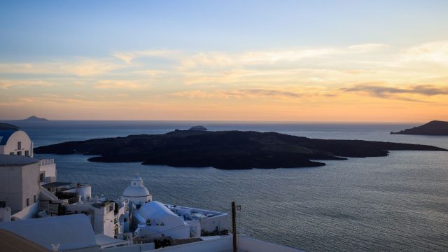 Σαντορίνη: Ο διαχρονικός προορισμός που κερδίζει τις εντυπώσεις