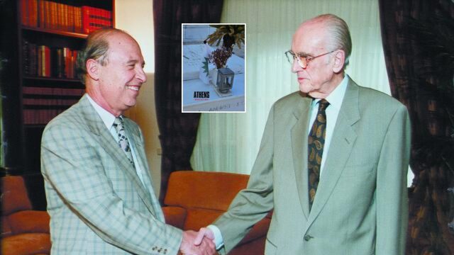 «Δεν υπάρχει ημερομηνία λήξης»: Έτσι είναι σήμερα τα μνήματα του Ανδρέα Παπανδρέου και του Κώστα Σημίτη