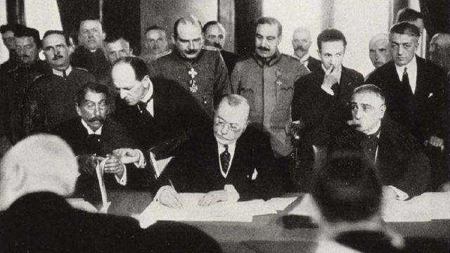Σαν σήμερα, 10 Αυγούστου 1913: Υπογράφεται η Συνθήκη του Βουκουρεστίου και η Ελλάδα διπλασιάζει τα εδάφη της