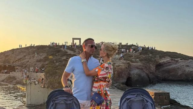 Κωνσταντίνα Σπυροπούλου: Οικογενειακές διακοπές με τους γιους της και τον Βασίλη Σταθοκωστόπουλο