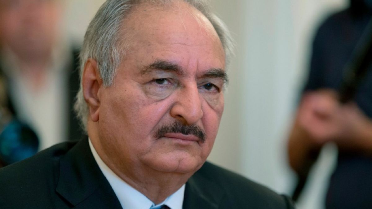 Θρίλερ με πλοίο «φάντασμα» στον Αστακό: Τα σενάρια για στρατιωτικό υλικό στον Χαφτάρ