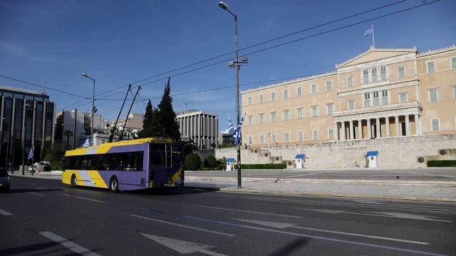 Το τέλος μιας εποχής για την Αθήνα: Εξαφανίζονται τα τρόλεϊ – Ποιες περιοχές θα επηρεαστούν περισσότερο
