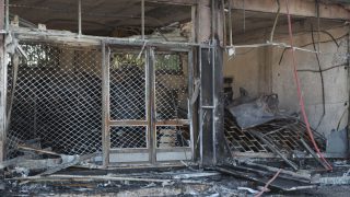 Οι συνθήκες πίσω από το τραγικό τροχαίο στο Κορωπί: Σοκαριστικές οι εικόνες από το σημείο του δυστυχήματος