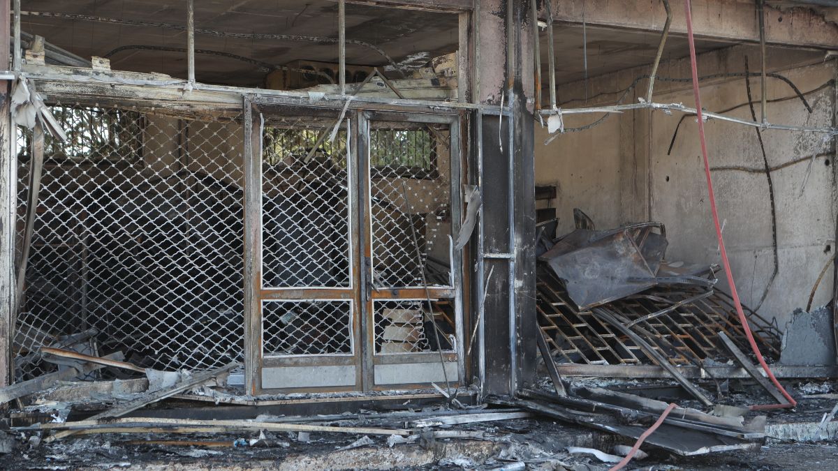 Οι συνθήκες πίσω από το τραγικό τροχαίο στο Κορωπί: Σοκαριστικές οι εικόνες από το σημείο του δυστυχήματος