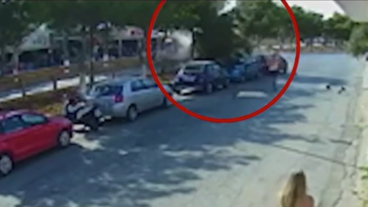 Βίντεο-σοκ από το τροχαίο δυστύχημα στη Χερσόνησο: Δείτε καρέ-καρέ τη στιγμή της θανατηφόρας παράσυρσης