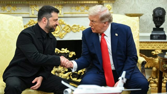 Σύμπνοια στο ραντεβού Τραμπ-Ζελένσκι: Προοπτικές για ειρήνη στην Ουκρανία – Πιθανές ανταλλαγές εδαφών