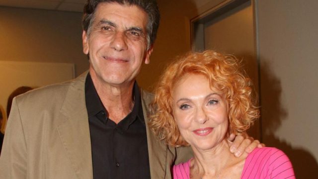 Γιάννης Μπέζος – Ναταλία Τσαλίκη: Ποζάρουν αγκαλιασμένοι στο ηλιοβασίλεμα – Η σπάνια φωτογραφία