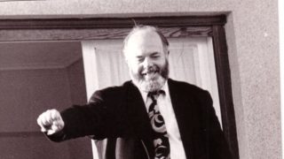 Σαν σήμερα, 16 Αυγούστου 1969: Ο γιατρός Βασίλης Τσιρώνης καταλαμβάνει αεροπλάνο της Ολυμπιακής σε ένδειξη διαμαρτυρίας στην Χούντα