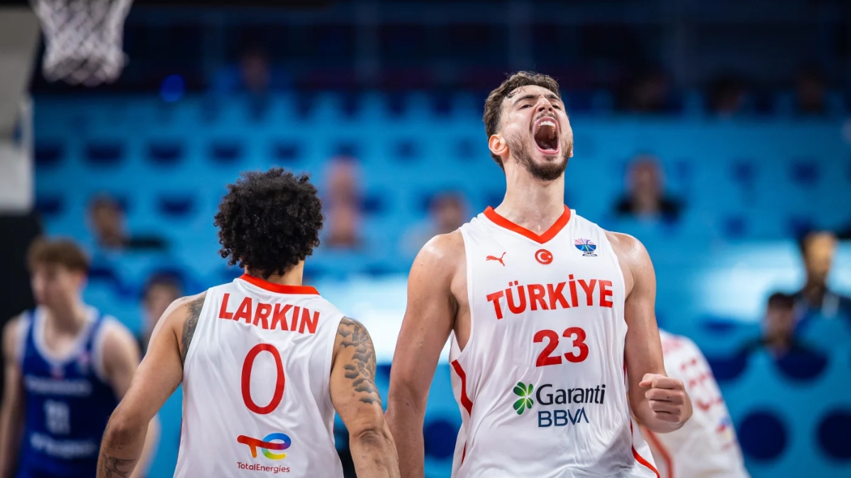 Eurobasket 2025: Ασταμάτητη η Τουρκία – Με τρομερό Σενγκούν διέλυσε την Τσεχία