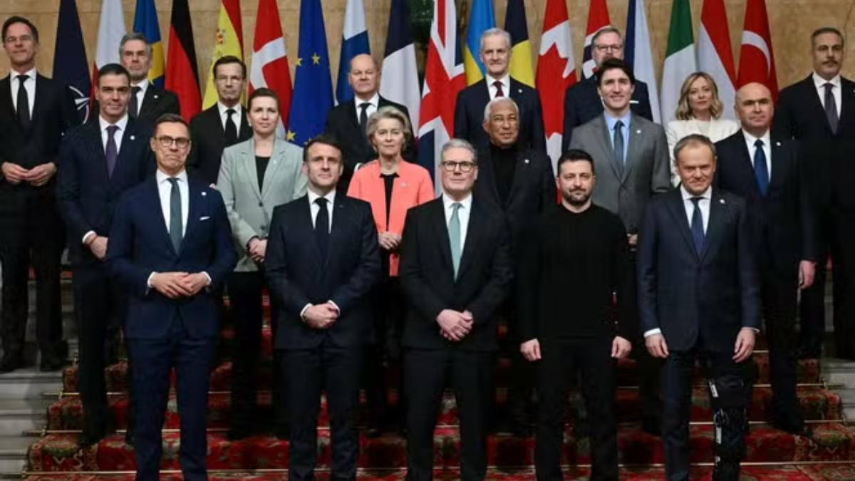 Sky News: Γιατί ο Ζελένσκι συνοδεύεται από 7 ηγέτες στις ΗΠΑ – Τι φοβούνται οι Ευρωπαίοι