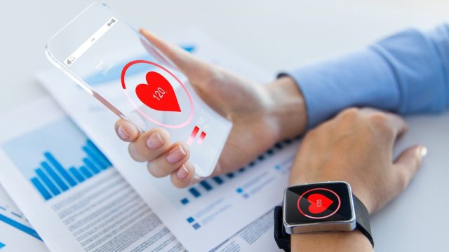 Πώς τα wearables μπορούν να προβλέψουν ασθένειες – Τι αποκαλύπτουν για την υγεία μας