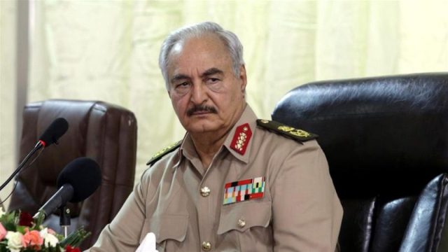 Χαφτάρ: Δίνει υπηκοότητα σε ένα εκατομμύριο Παλαιστινίους – Το αντάλλαγμα που ζητάει