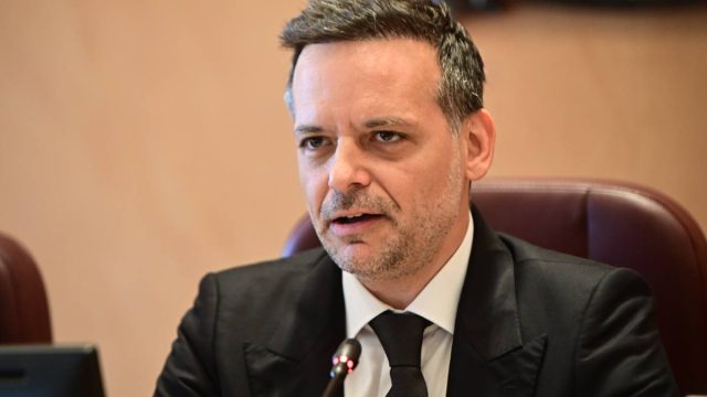 Δούκας σε πρέσβη Ισραήλ: Δε δεχόμαστε μαθήματα δημοκρατίας από όσους σκοτώνουν αμάχους