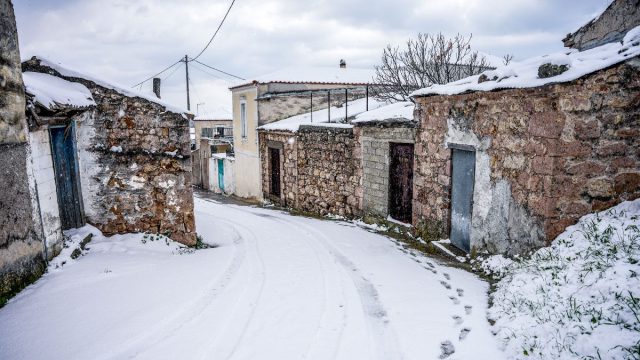 Ισχυρή πιθανότητα για «λευκά Χριστούγεννα»: Η πρόβλεψη από τα Μερομήνια μέχρι το 2026