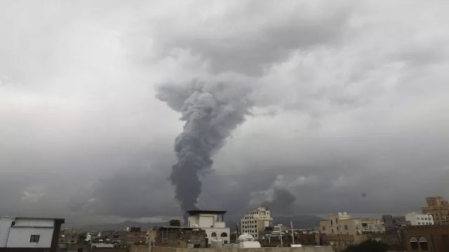 Νεκρός και επισήμως ο πρωθυπουργός των Χούθι – Δολοφονήθηκε από επιθέσεις του Ισραήλ