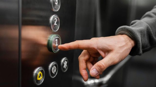 Τελευταία ευκαιρία για την υποχρεωτική καταγραφή όλων των ανελκυστήρων στην Ελλάδα – Τι πρέπει να γνωρίζετε