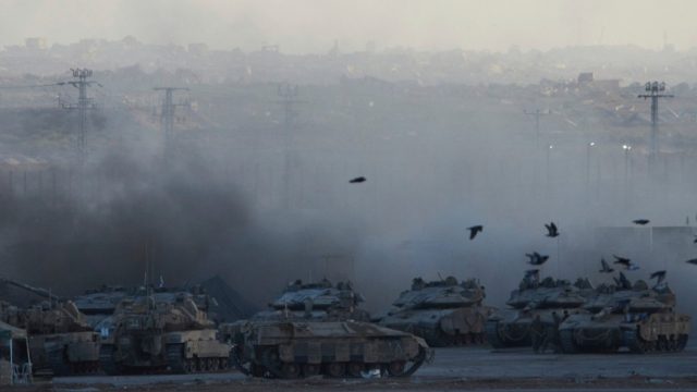 Ισραήλ: Χερσαία Εισβολή στην πόλη της Γάζας – Αντιδράσεις από οικογένειες ομήρων και Χαμάς