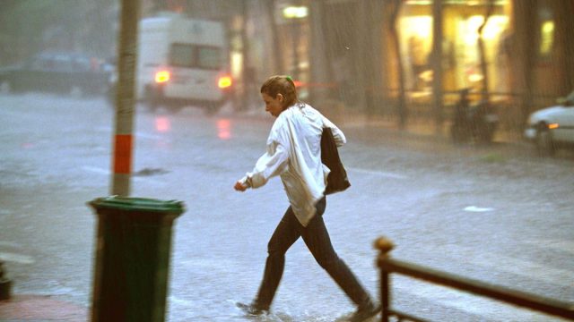 Τέλος οι ζέστες: Αλλάζει άρδην ο καιρός – Έρχονται καταιγίδες τις επόμενες ώρες