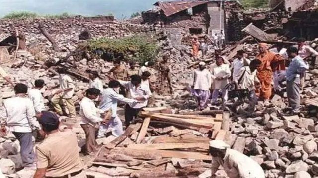 Σαν σήμερα, 30 Σεπτεμβρίου 1993: Ιστορικός σεισμός 6,4 Ρίχτερ χτυπάει την Ινδία! Κρατάει 5 ολόκληρα λεπτά και αφήνει πίσω του 8.000 νεκρούς