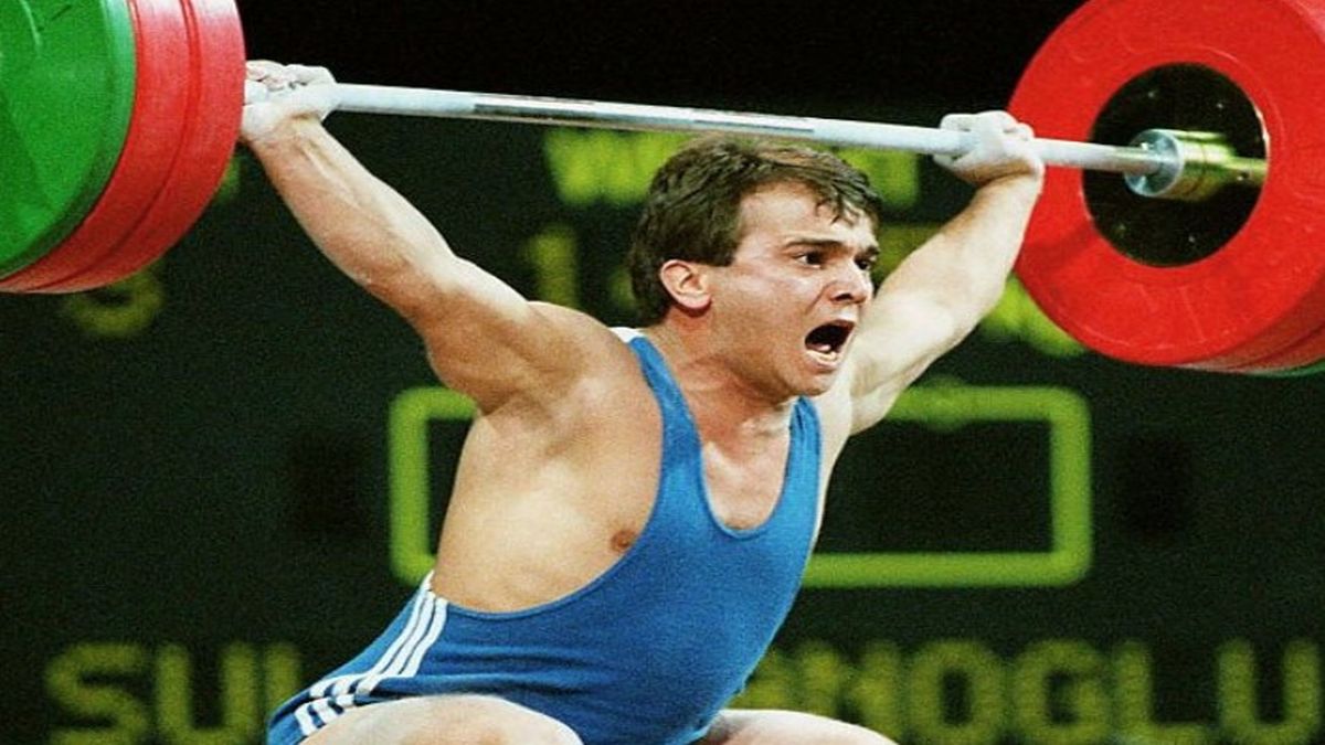 Σαν σήμερα, 19 Σεπτεμβρίου 1989: Η πολιτική απόδραση του Ναΐμ Σουλεϊμάνογλου στην Αθήνα