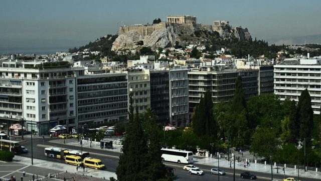 Ακίνητα: Τι αλλάζει από το 2026 για ΕΝΦΙΑ, τεκμήρια διαβίωσης και ΦΠΑ στις οικοδομές