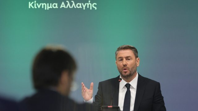 Διφορούμενη απάντηση Ανδρουλάκη για τη Γάζα: «Η σχέση με το Ισραήλ δεν είναι συνενοχή, αλλά… είναι κράτος-τρομοκράτης»