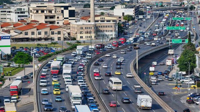 Νέος ΚΟΚ: Σαρωτικές αλλαγές με βαριά πρόστιμα και ηλεκτρονικές κάμερες – Αυστηρότερες ποινές για αλκοόλ, κινητό και ταχύτητα