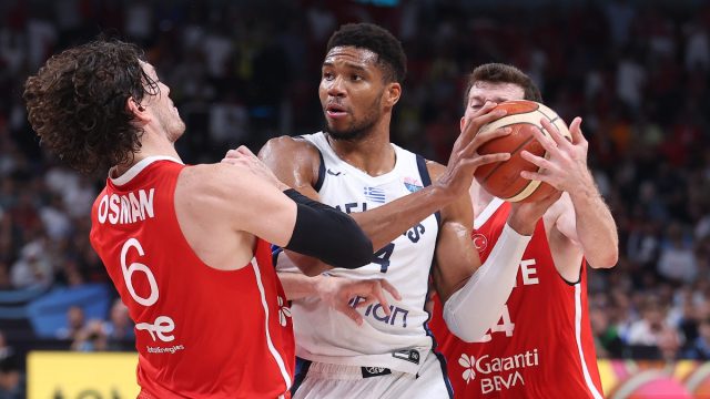Ελλάδα – Τουρκία 68-94: «Απούσα» από τον ημιτελικό του EuroBasket 2025 – Ελπίζει για βάθρο
