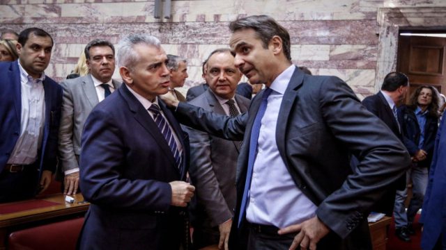 Νέα Δημοκρατία: Ο Κυριάκος Μητσοτάκης προτείνει τον Μάξιμο Χαρακόπουλο για τη θέση του Γραμματέα της ΚΟ