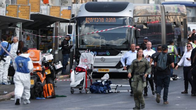 Τρόμος στην Ιερουσαλήμ: Στους έξι ανέρχονται οι νεκροί από τη φονική επίθεση σε στάση λεωφορείου