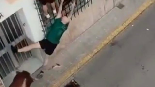 Βίντεο-σοκ από φεστιβάλ στην Ισπανία: Η στιγμή που άνδρας σκοτώνεται από τα κέρατα ταύρου