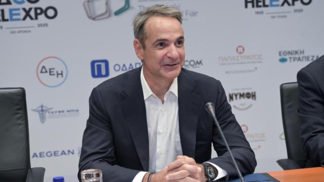 Μητσοτάκης από ΔΕΘ: «Μηδενίζεται ο φορολογικός συντελεστής σε οικογένειες με 4 παιδιά – Φόρος εισοδήματος μηδέν για νέους έως 25 ετών»