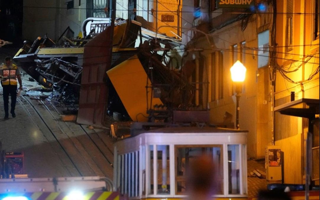 Δυστύχημα με τελεφερίκ στη Λισαβόνα: «Το καλώδιο σύνδεσης είχε υποχωρήσει», αναφέρει η έκθεση έρευνας για την τραγωδία