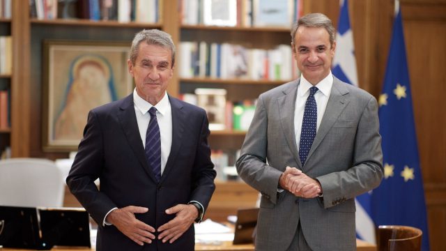 Το πραγματικό μήνυμα Μητσοτάκη με τη «μεταγραφή» Λοβέρδου: Η διεύρυνση της ΝΔ και πού θα είναι υποψήφιος ο πρώην υπουργός