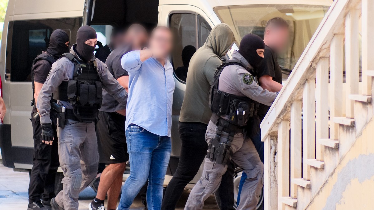Κρήτη: Ένταλμα σύλληψης για τον Αρχιμανδρίτη που φέρεται να παραχώρησε μοναστηριακή γη σε μέλος μαφιόζικου κυκλώματος