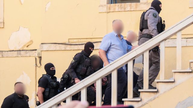 Κύκλωμα στην Κρήτη: Ελεύθερα τα αδέλφια «εγκέφαλοι» για την πρώτη δικογραφία – Νέα ποινική δίωξη εις βάρος τους