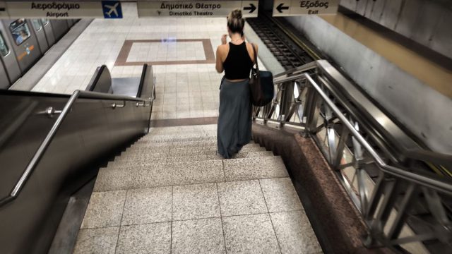 Μετρό: Ξεκινά η 24ωρη λειτουργία – Τα νέα δρομολόγια και τι ισχύει με λεωφορεία και τραμ
