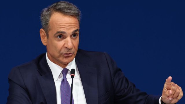 Οι φοροελαφρύνσεις που ανακοίνωσε ο Κυριάκος Μητσοτάκης από το 2026: Πόσα κερδίζουν νέοι και ελεύθεροι επαγγελματίες