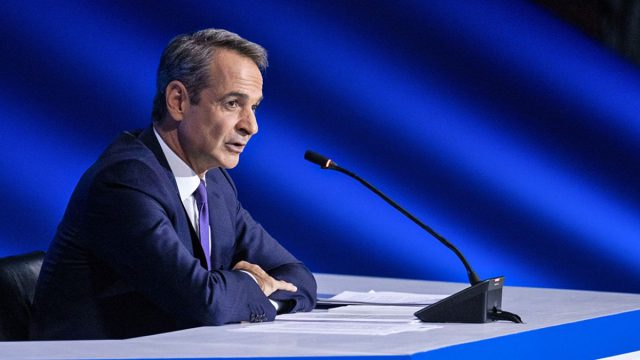 Τα… μαντάτα μετά τη ΔΕΘ, η «δημιουργική στατιστική» του Μαξίμου στις δημοσκοπήσεις και οι αιχμές του Ανδρουλάκη