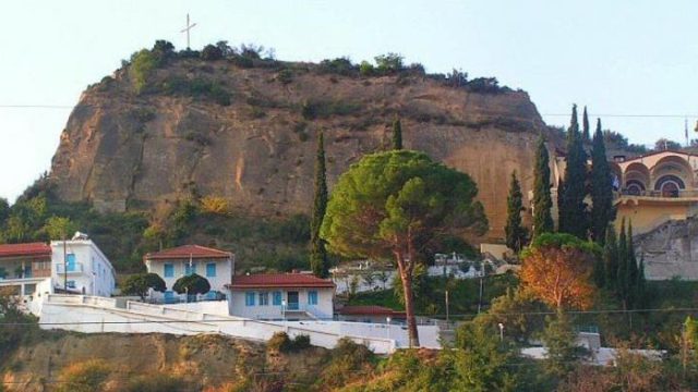 Ιερό σκάνδαλο: Ο ηγούμενος της Μονής πούλησε για ευτελές ποσό οικόπεδα-«φιλέτα» στη Μαφία της Κρήτης